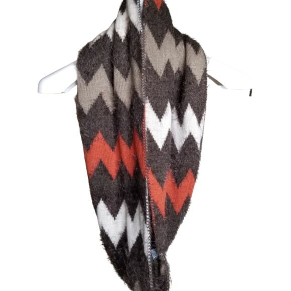 Pashmina World Furry Knit Infinity Scarf - Picture 3 of 4